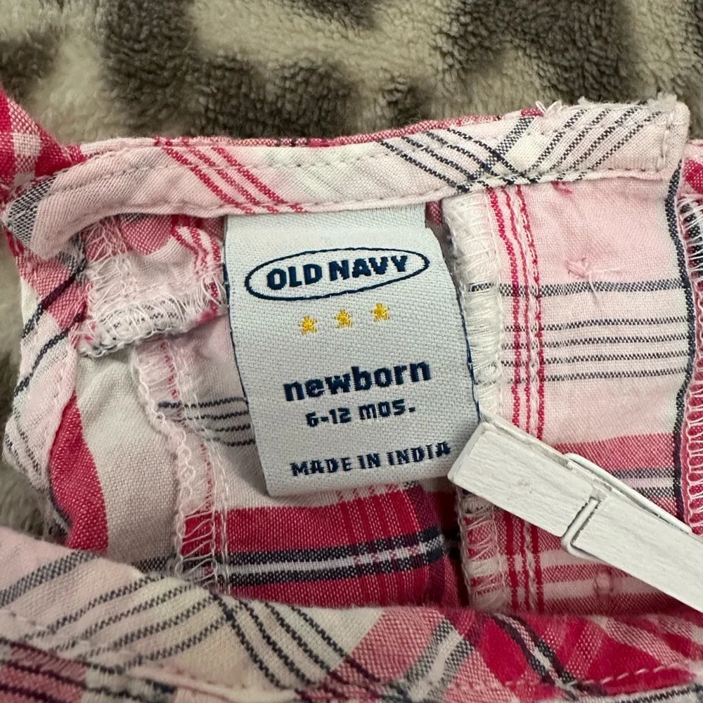 Old Navy Plaid Patchwork Onesie One Piece Romper in White Pink Size 6-12 months